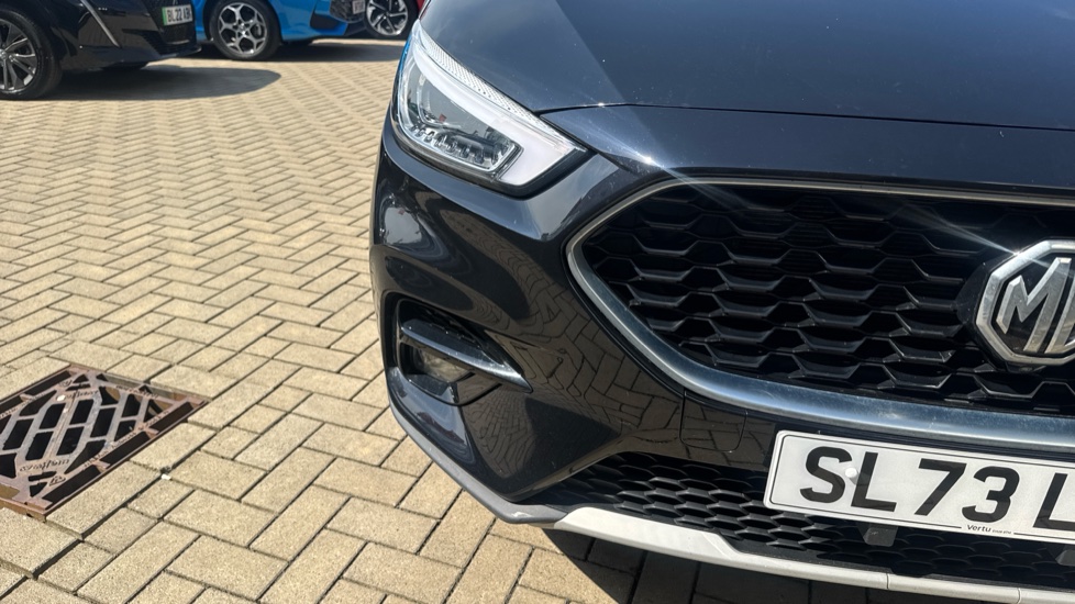 MG ZS 1.5 VTi-TECH Exclusive 5dr Petrol Hatchback - Image 25