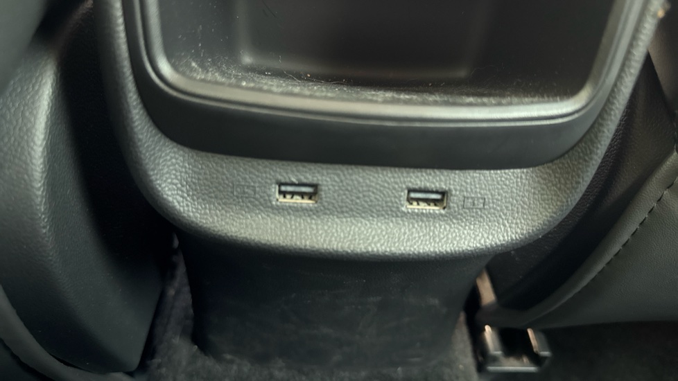 MG ZS 1.5 VTi-TECH Exclusive 5dr Petrol Hatchback - Image 28