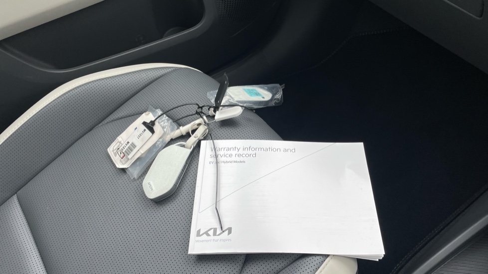 Kia EV3 150kW GT-Line S 81.4kWh 5dr Auto Electric Estate - Image 19
