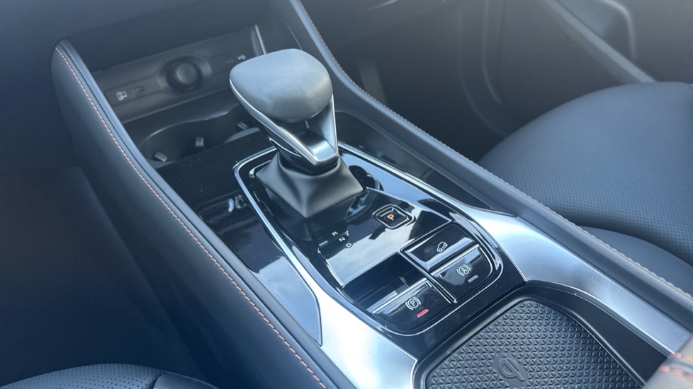MG HS 1.5 T-GDI Hybrid+ Trophy 5dr Auto Hybrid Hatchback - Image 13
