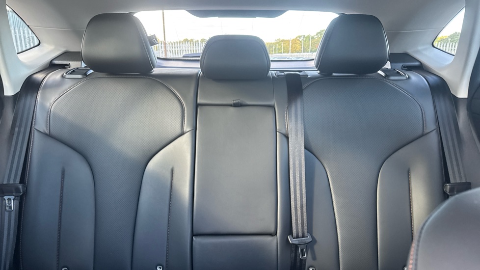 MG HS 1.5 T-GDI Hybrid+ Trophy 5dr Auto Hybrid Hatchback - Image 15
