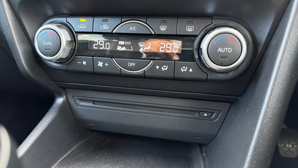 Mazda 3 2.0 SE-L Nav 5dr Petrol Hatchback - Image 29