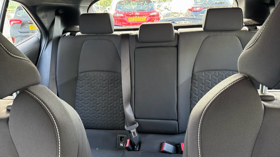 Toyota Corolla 1.8 VVT-i Hybrid Icon Tech 5dr CVT Hybrid Hatchback - Image 15