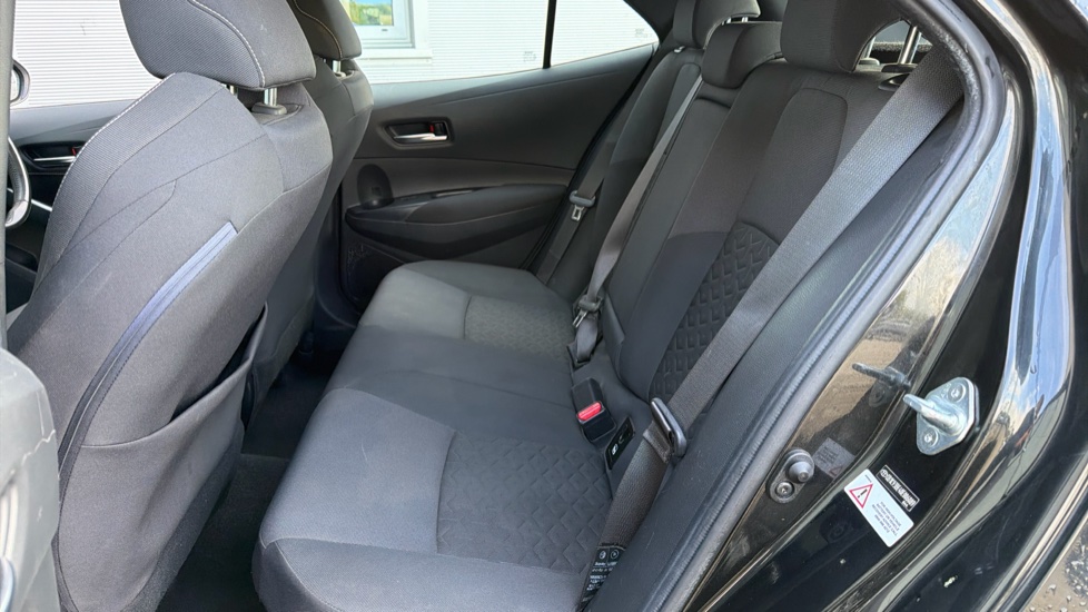 Toyota Corolla 1.8 VVT-i Hybrid Icon Tech 5dr CVT Hybrid Hatchback - Image 16