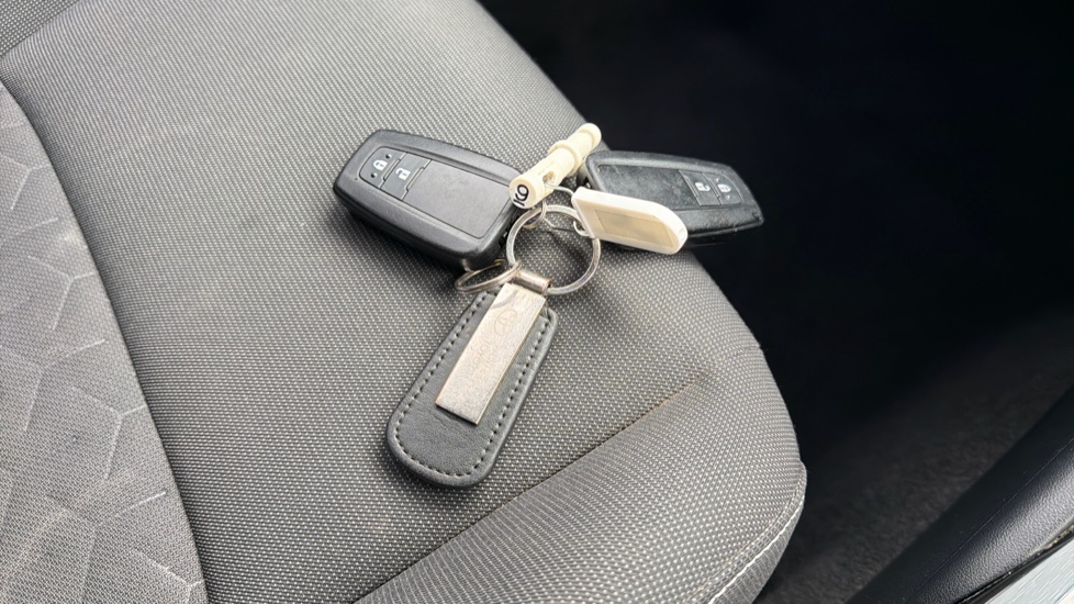 Toyota Corolla 1.8 VVT-i Hybrid Icon Tech 5dr CVT Hybrid Hatchback - Image 20