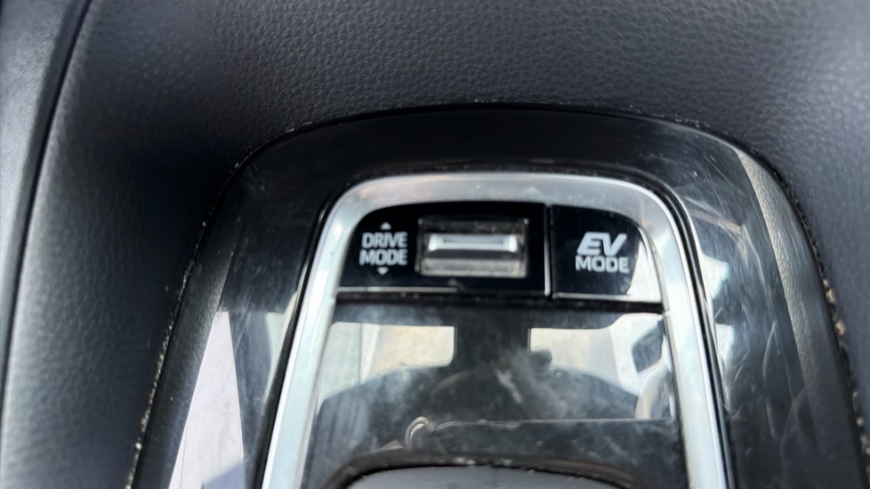 Toyota Corolla 1.8 VVT-i Hybrid Icon Tech 5dr CVT Hybrid Hatchback - Image 35