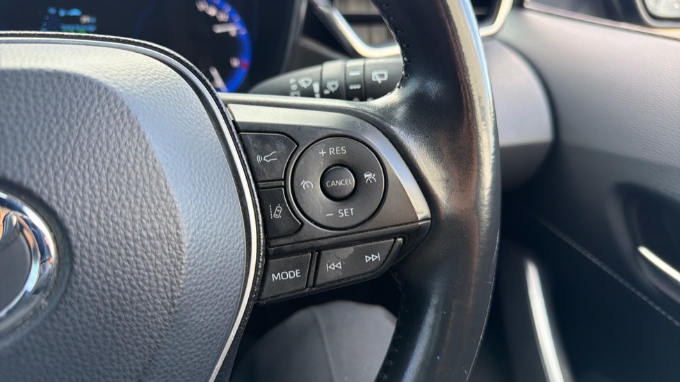 Toyota Corolla 1.8 VVT-i Hybrid Icon Tech 5dr CVT Hybrid Hatchback - Image 41