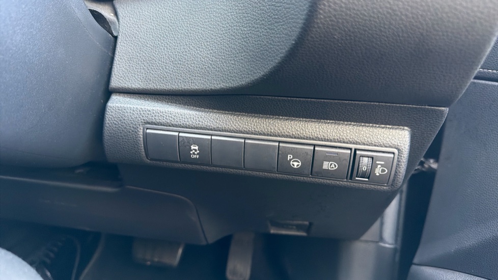 Toyota Corolla 1.8 VVT-i Hybrid Icon Tech 5dr CVT Hybrid Hatchback - Image 42