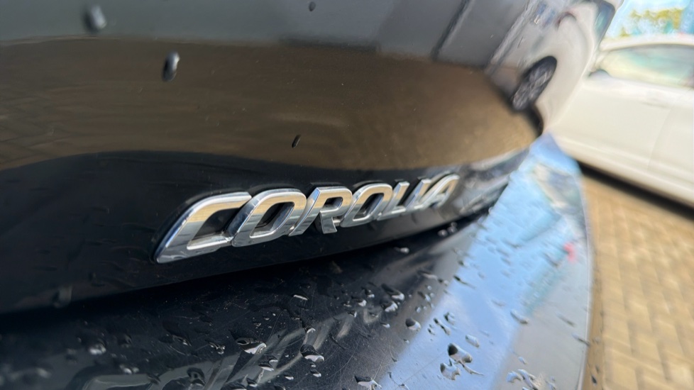 Toyota Corolla 1.8 VVT-i Hybrid Icon Tech 5dr CVT Hybrid Hatchback - Image 51