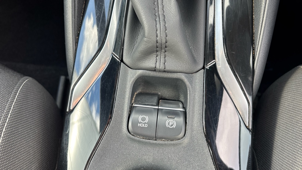 Toyota Corolla 1.8 VVT-i Hybrid Icon Tech 5dr CVT Hybrid Hatchback - Image 54