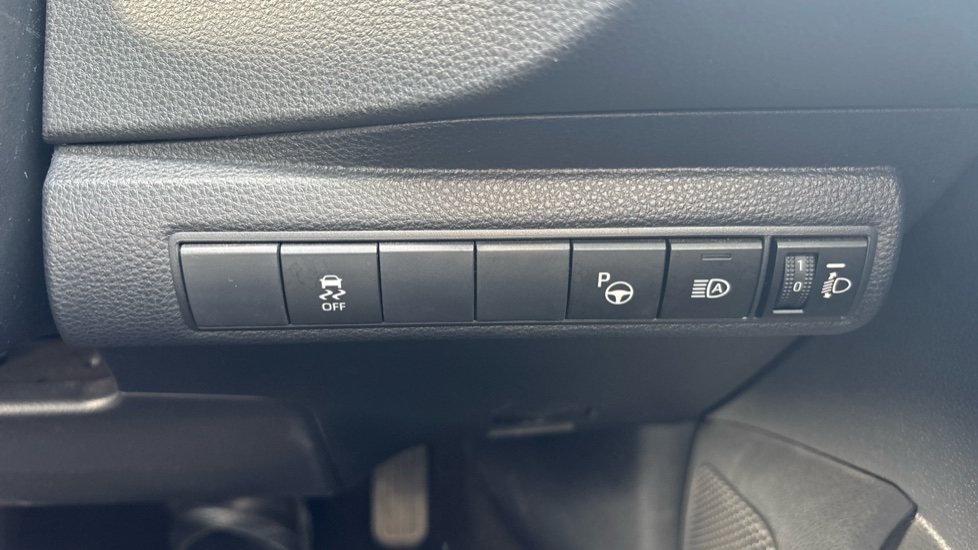 Toyota Corolla 1.8 VVT-i Hybrid Icon Tech 5dr CVT Hybrid Hatchback - Image 55