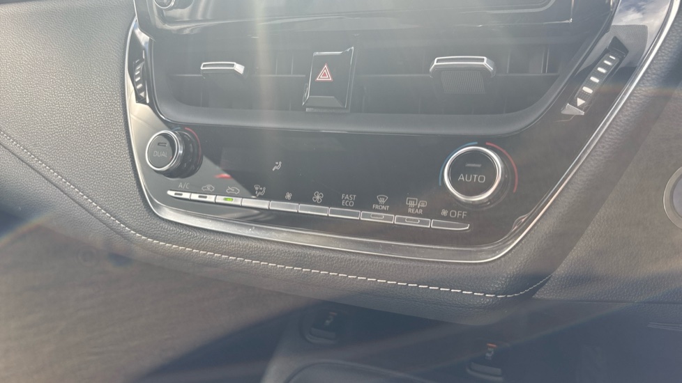 Toyota Corolla 1.8 VVT-i Hybrid Icon Tech 5dr CVT Hybrid Hatchback - Image 58
