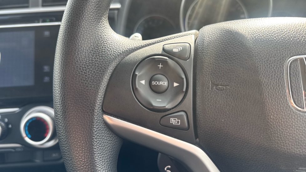 Honda Jazz 1.3 i-VTEC SE 5dr CVT Petrol Hatchback - Image 30