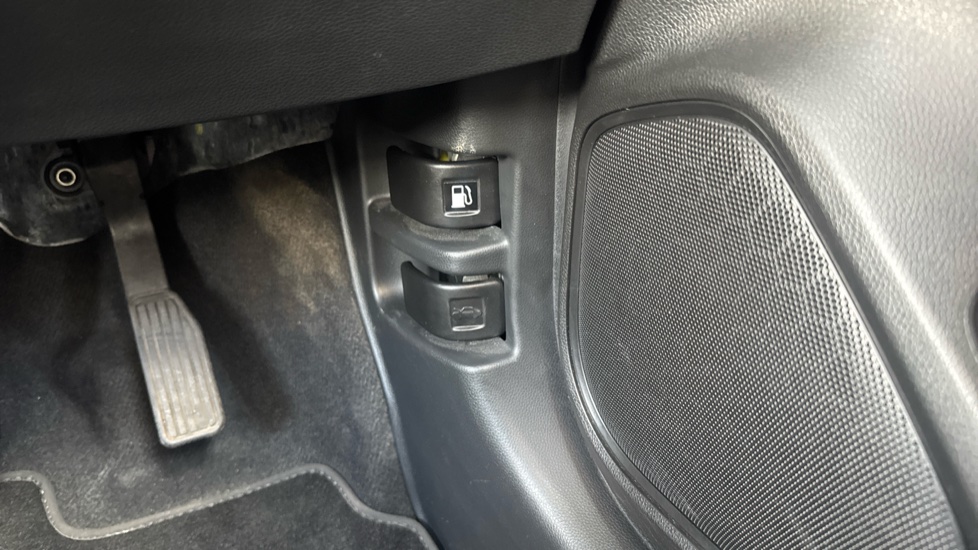 Honda Jazz 1.3 i-VTEC SE 5dr CVT Petrol Hatchback - Image 37