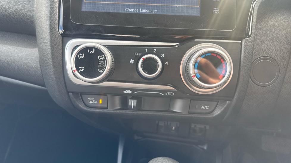 Honda Jazz 1.3 i-VTEC SE 5dr CVT Petrol Hatchback - Image 39