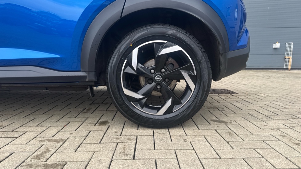 Nissan Juke 1.0 DiG-T 114 N-Connecta 5dr Petrol Hatchback - Image 7