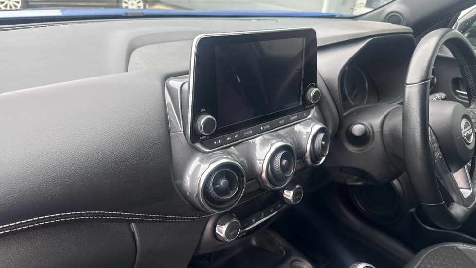 Nissan Juke 1.0 DiG-T 114 N-Connecta 5dr Petrol Hatchback - Image 14