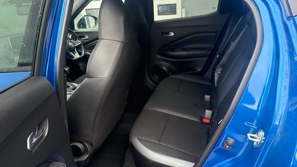 Nissan Juke 1.0 DiG-T 114 N-Connecta 5dr Petrol Hatchback - Image 16
