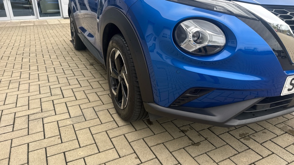 Nissan Juke 1.0 DiG-T 114 N-Connecta 5dr Petrol Hatchback - Image 24