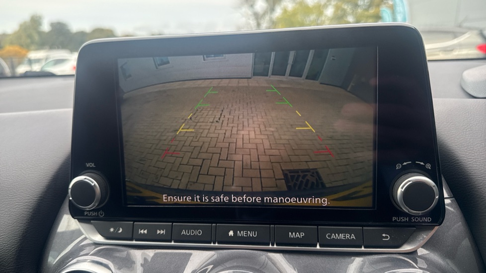 Nissan Juke 1.0 DiG-T 114 N-Connecta 5dr Petrol Hatchback - Image 40