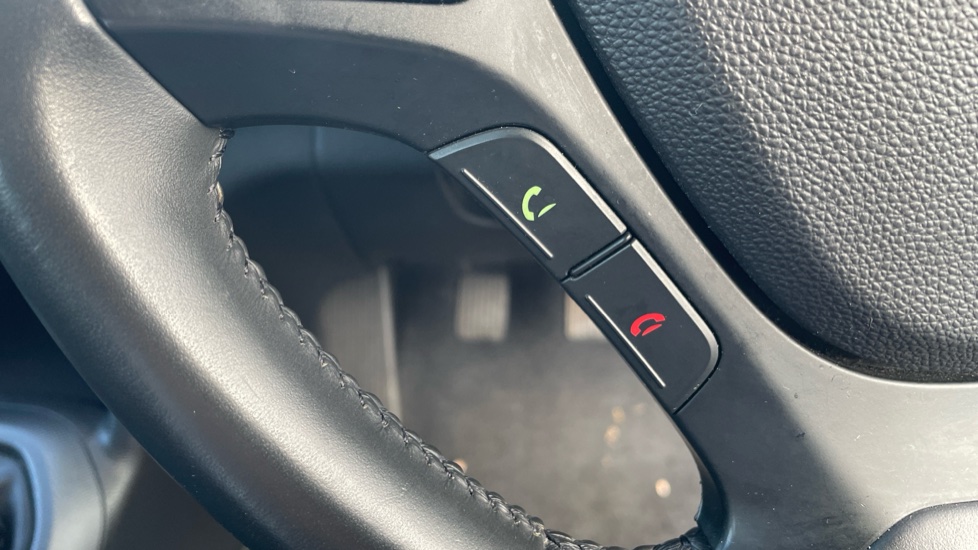 Hyundai i10 1.0 SE 5dr Petrol Hatchback - Image 27