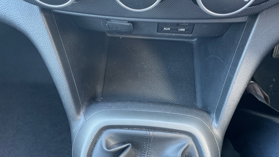 Hyundai i10 1.0 SE 5dr Petrol Hatchback - Image 37