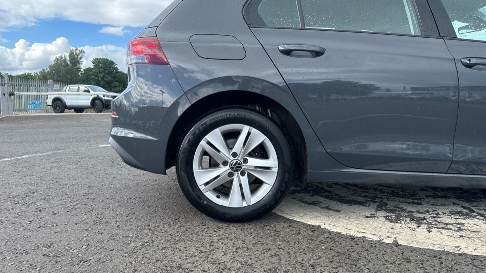 Volkswagen Golf 1.5 TSI Life 5dr Petrol Hatchback - Image 7
