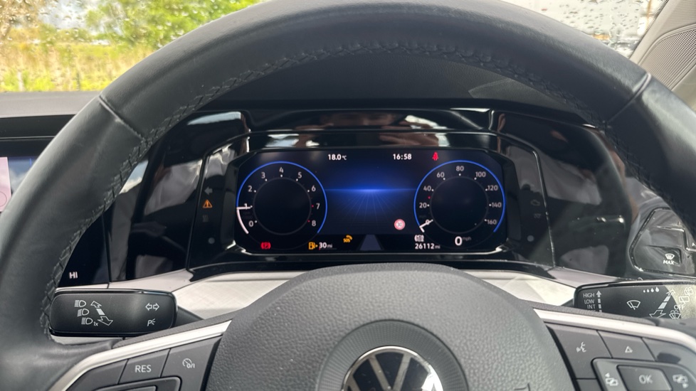 Volkswagen Golf 1.5 TSI Life 5dr Petrol Hatchback - Image 18