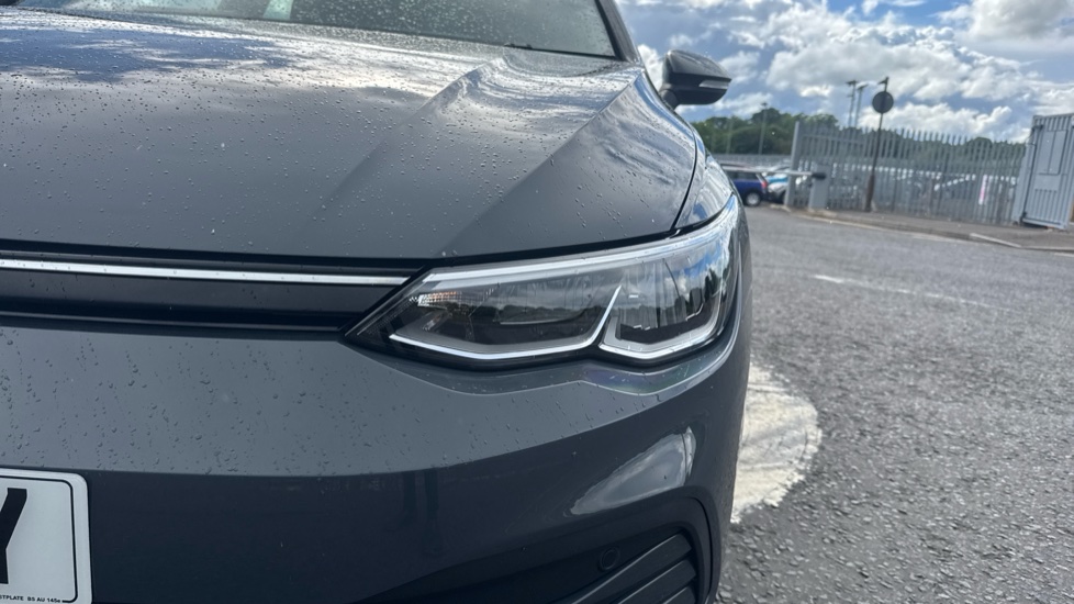 Volkswagen Golf 1.5 TSI Life 5dr Petrol Hatchback - Image 24