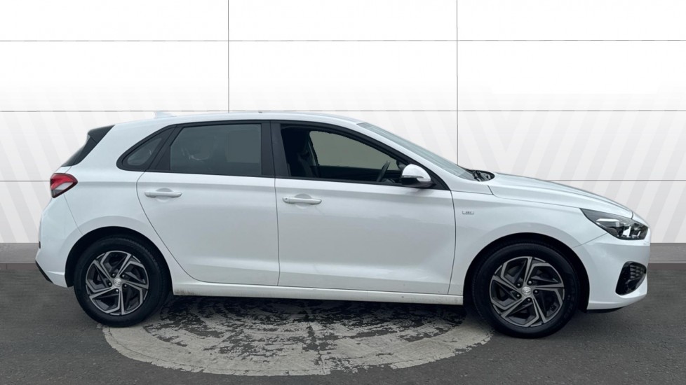 Hyundai i30 1.0T GDi SE Connect 5dr Petrol Hatchback - Image 5