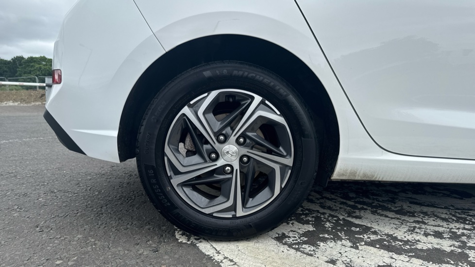 Hyundai i30 1.0T GDi SE Connect 5dr Petrol Hatchback - Image 7