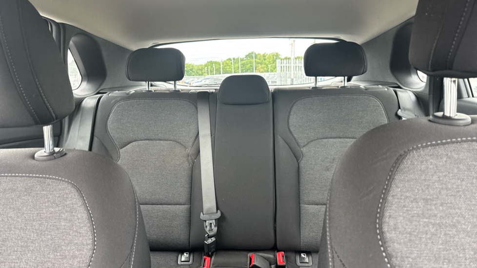 Hyundai i30 1.0T GDi SE Connect 5dr Petrol Hatchback - Image 15