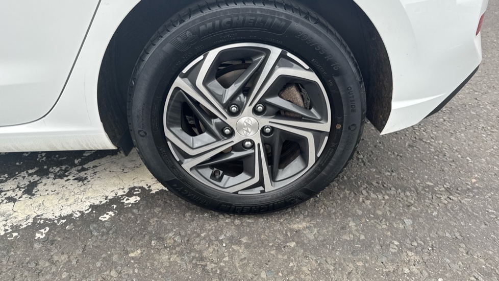 Hyundai i30 1.0T GDi SE Connect 5dr Petrol Hatchback - Image 21