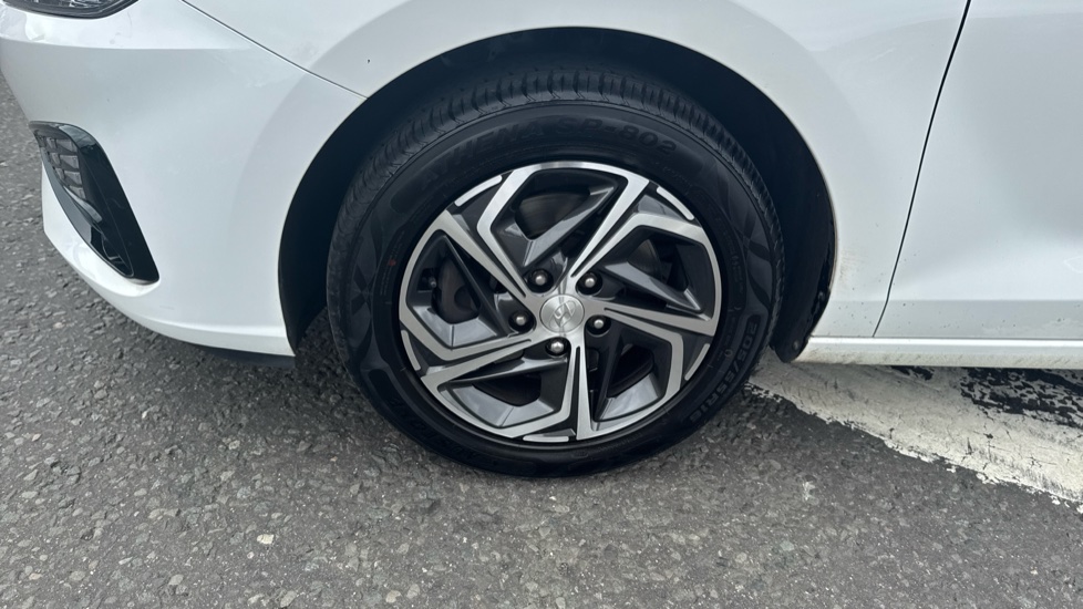 Hyundai i30 1.0T GDi SE Connect 5dr Petrol Hatchback - Image 22