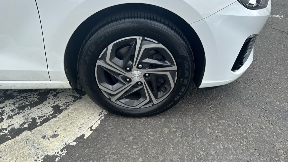 Hyundai i30 1.0T GDi SE Connect 5dr Petrol Hatchback - Image 26