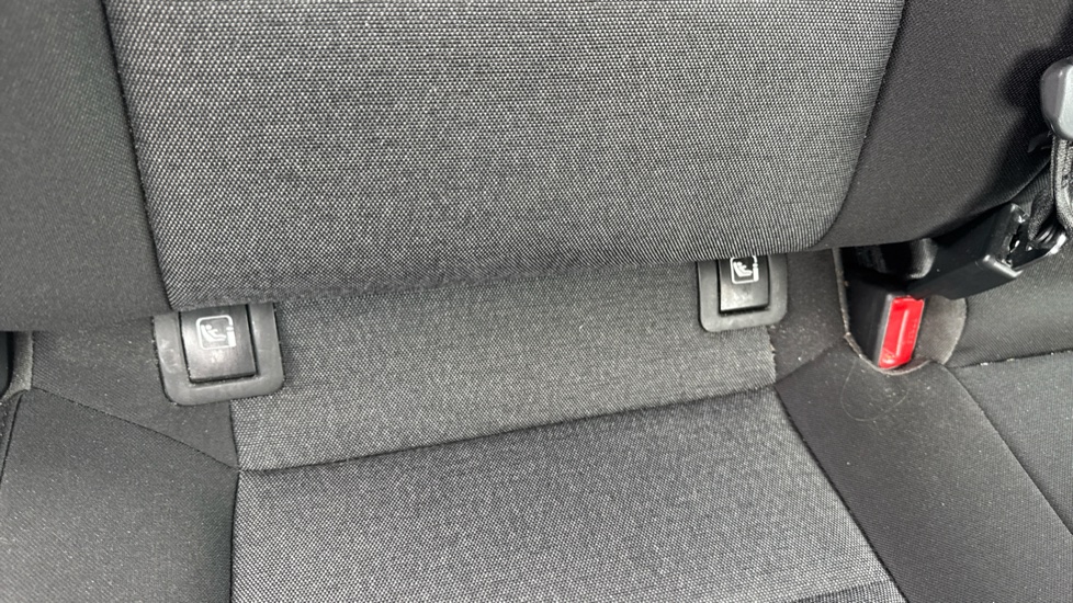 Hyundai i30 1.0T GDi SE Connect 5dr Petrol Hatchback - Image 36