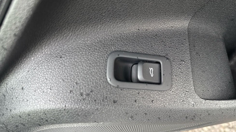Audi Q2 30 TFSI Technik 5dr Petrol Estate - Image 22