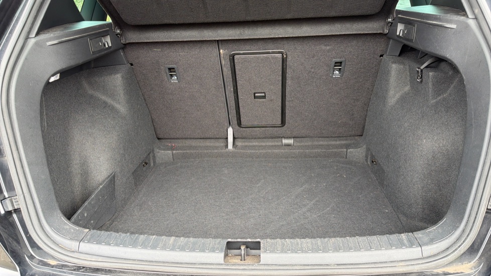 SEAT Ateca 1.5 TSI EVO Xcellence Lux [EZ] 5dr Petrol Estate - Image 4