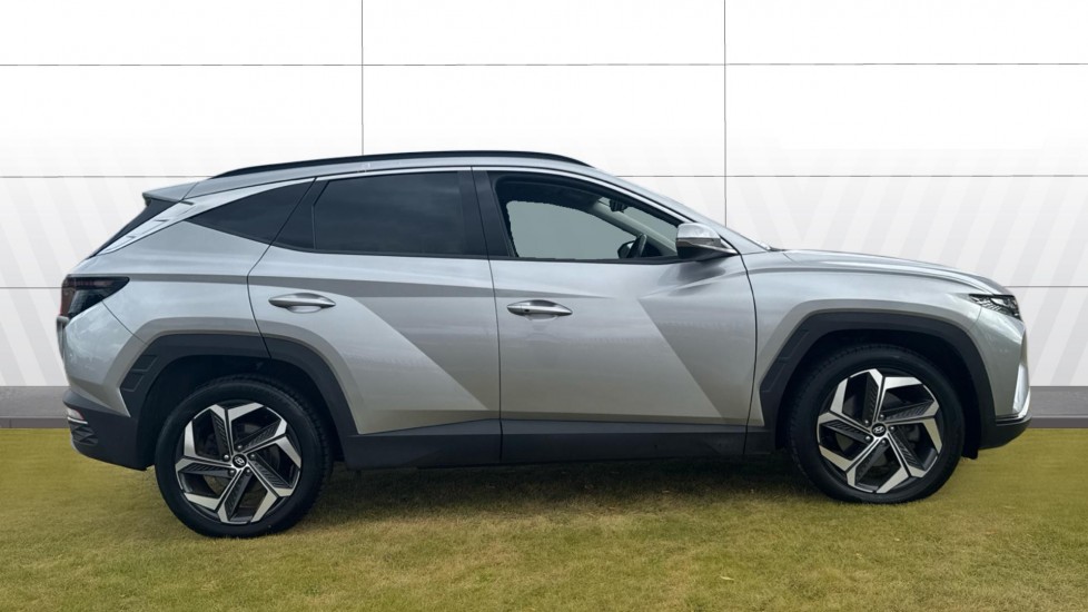Hyundai TUCSON 1.6 TGDi Hybrid 230 Premium 5dr 2WD Auto Hybrid Estate - Image 5