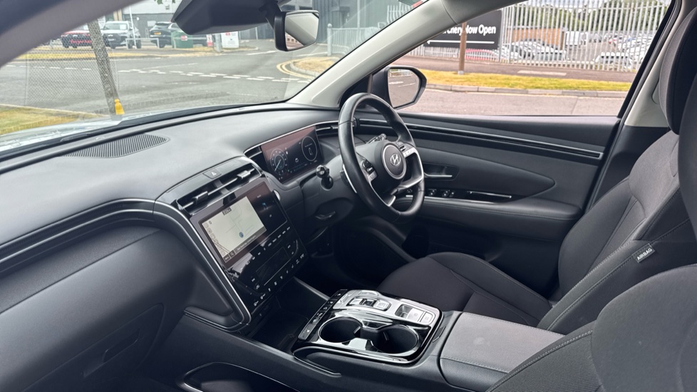 Hyundai TUCSON 1.6 TGDi Hybrid 230 Premium 5dr 2WD Auto Hybrid Estate - Image 9