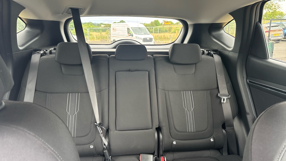 Hyundai TUCSON 1.6 TGDi Hybrid 230 Premium 5dr 2WD Auto Hybrid Estate - Image 15