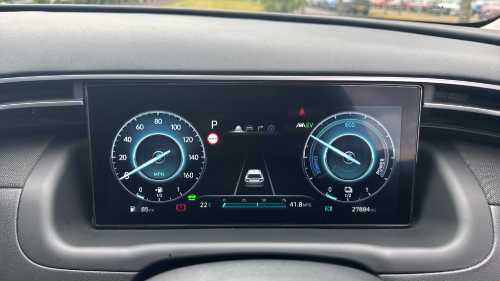Hyundai TUCSON 1.6 TGDi Hybrid 230 Premium 5dr 2WD Auto Hybrid Estate - Image 18