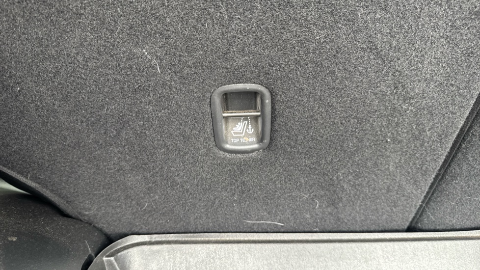 Hyundai TUCSON 1.6 TGDi Hybrid 230 Premium 5dr 2WD Auto Hybrid Estate - Image 21