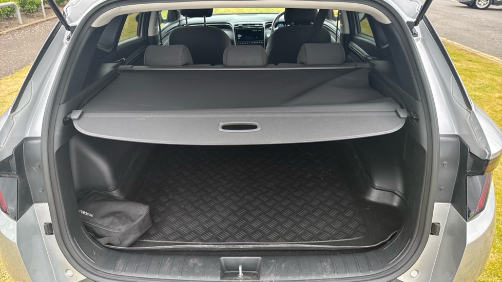 Hyundai TUCSON 1.6 TGDi Hybrid 230 Premium 5dr 2WD Auto Hybrid Estate - Image 22