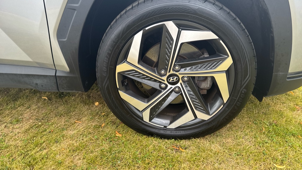 Hyundai TUCSON 1.6 TGDi Hybrid 230 Premium 5dr 2WD Auto Hybrid Estate - Image 27