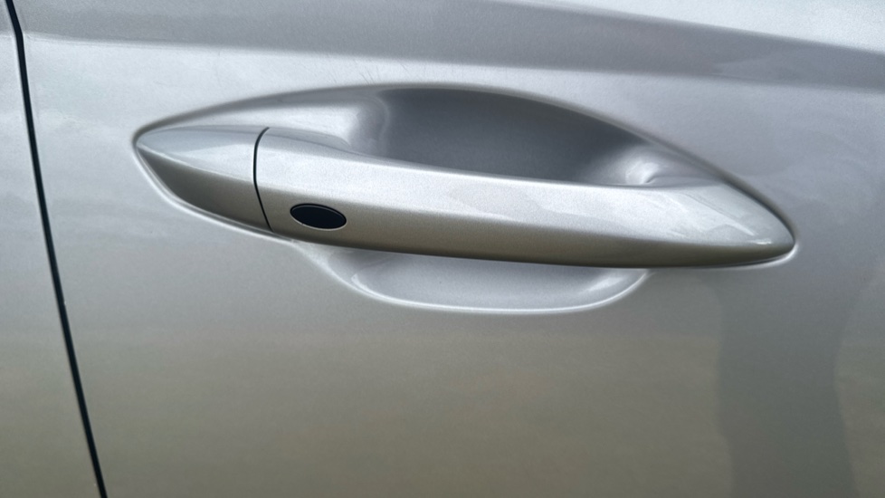 Hyundai TUCSON 1.6 TGDi Hybrid 230 Premium 5dr 2WD Auto Hybrid Estate - Image 31