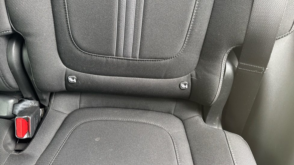 Hyundai TUCSON 1.6 TGDi Hybrid 230 Premium 5dr 2WD Auto Hybrid Estate - Image 39