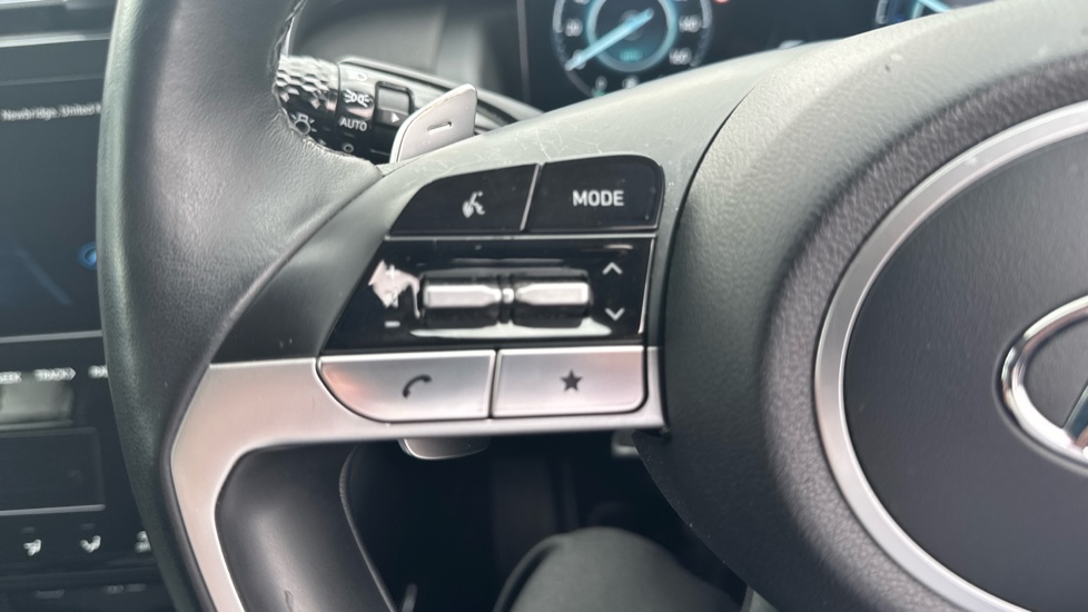 Hyundai TUCSON 1.6 TGDi Hybrid 230 Premium 5dr 2WD Auto Hybrid Estate - Image 41