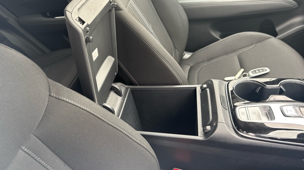 Hyundai TUCSON 1.6 TGDi Hybrid 230 Premium 5dr 2WD Auto Hybrid Estate - Image 51