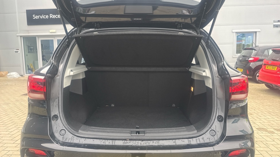 MG ZS 1.5 VTi-TECH Exclusive 5dr Petrol Hatchback - Image 4
